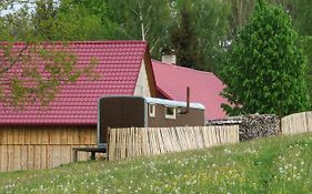 Maringotka Na Samote Na Kozi Farme